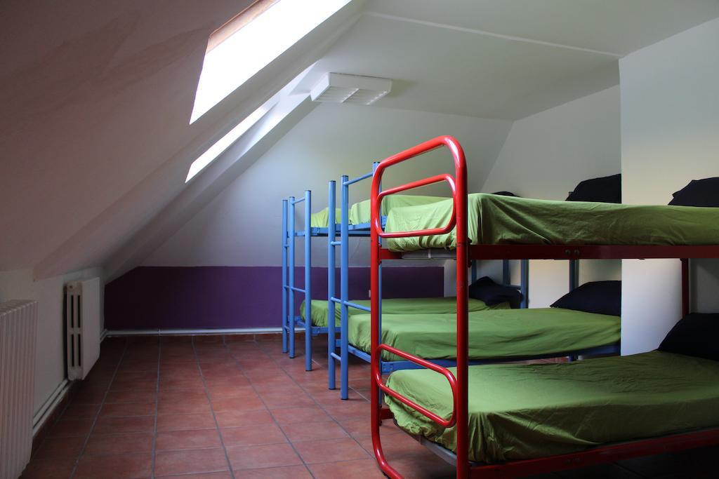Albergue De Canfranc Estacion Ruang foto