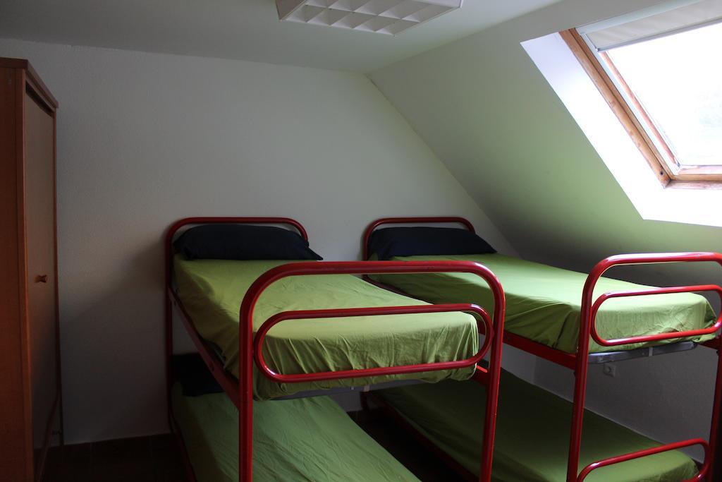 Albergue De Canfranc Estacion Ruang foto