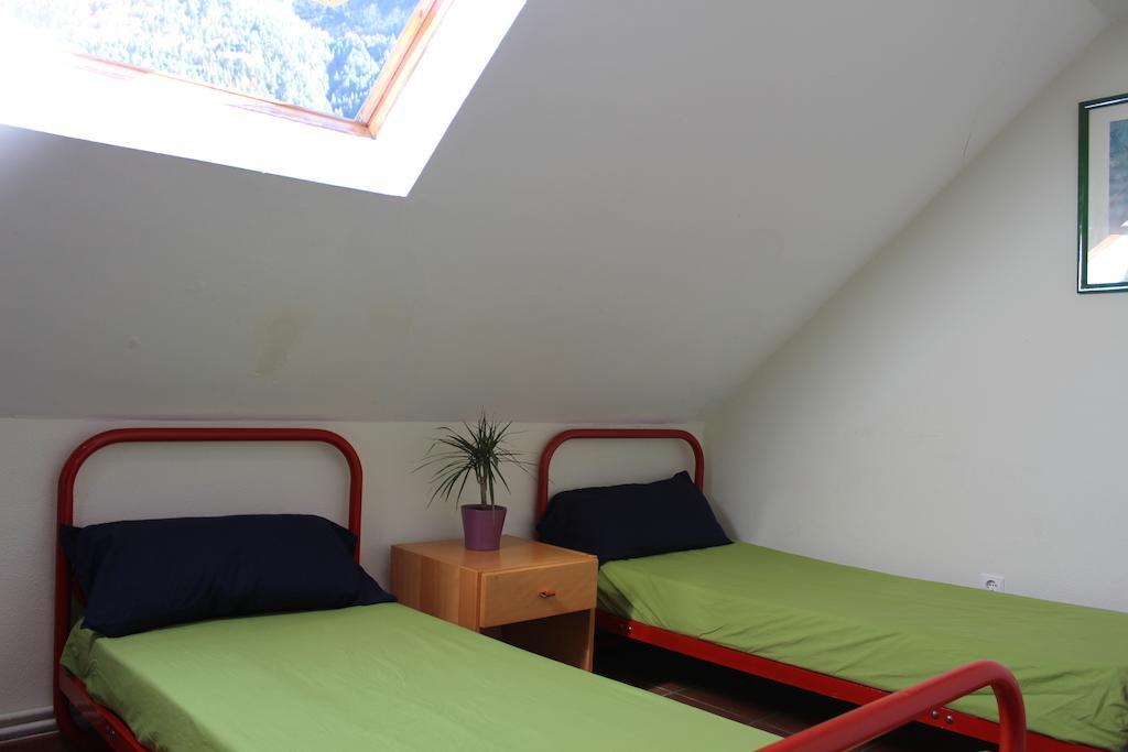 Albergue De Canfranc Estacion Ruang foto