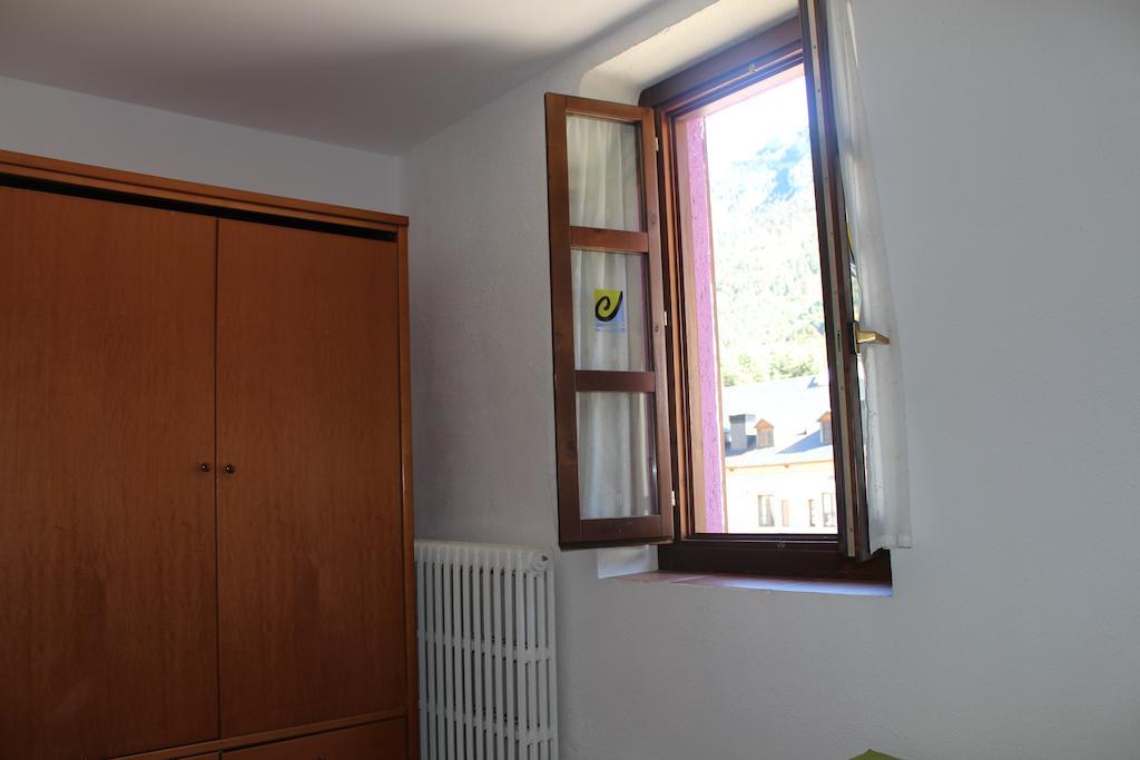 Albergue De Canfranc Estacion Ruang foto