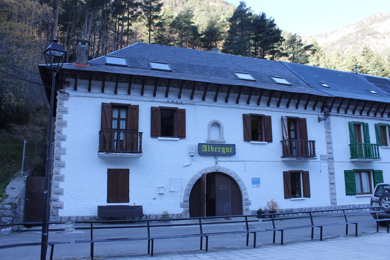 Albergue De Canfranc Estacion Bagian luar foto