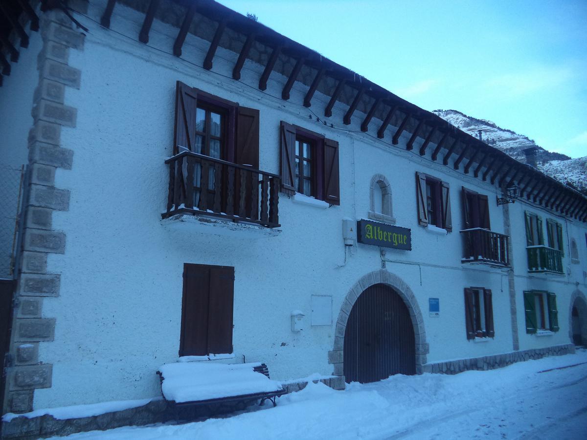 Albergue De Canfranc Estacion Bagian luar foto